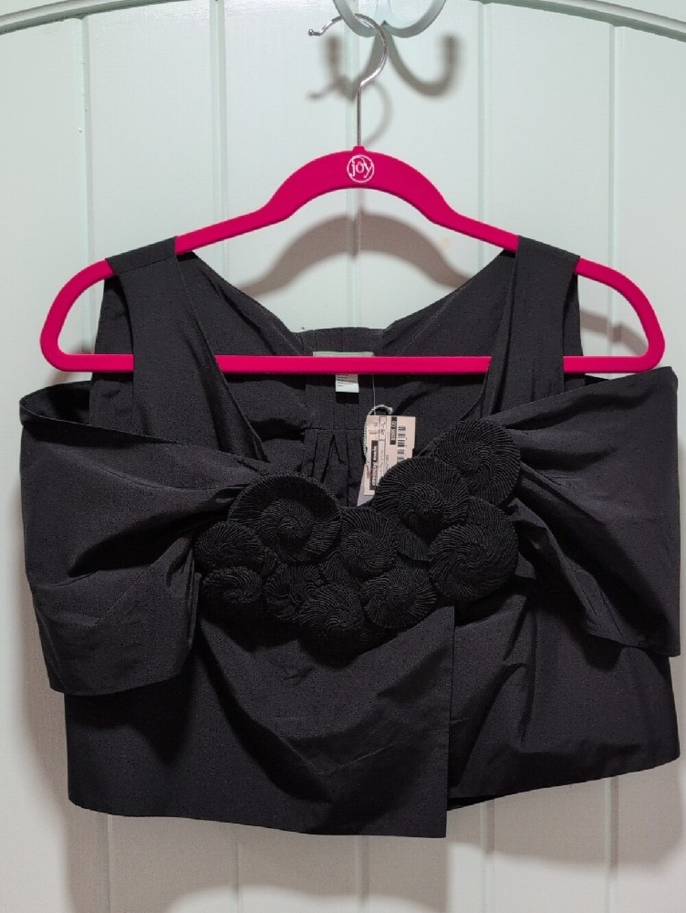 Hoss Intropia Black Cropped Bow-Front Top